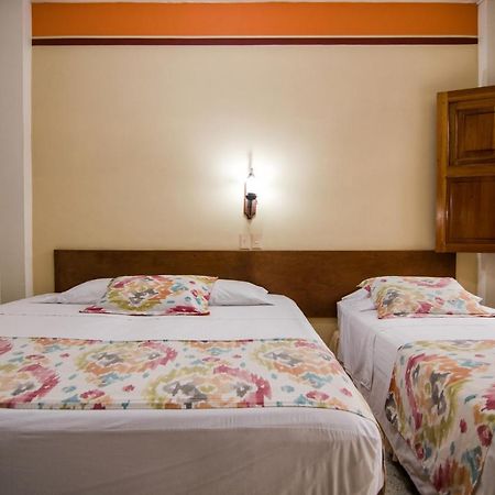 Hotel Valdivia Plaza Хардін Екстер'єр фото
