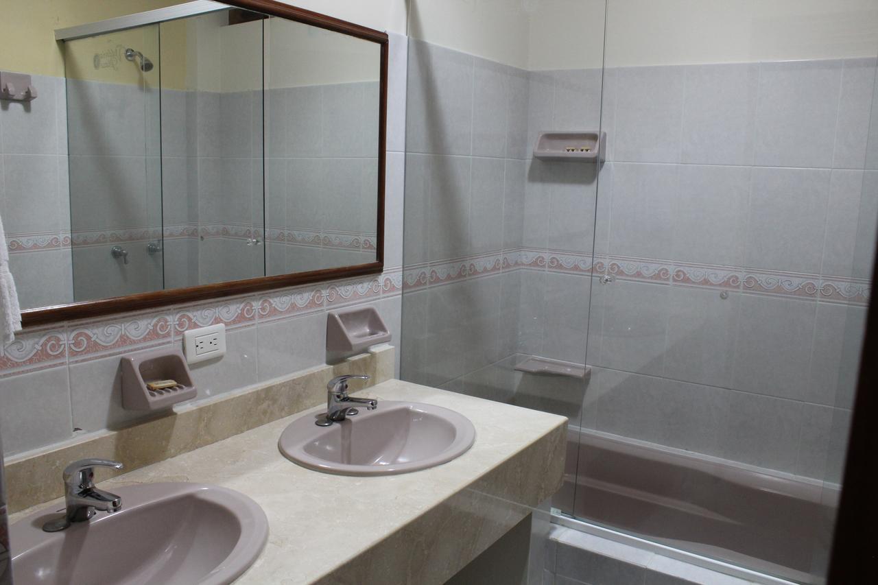 Hotel Valdivia Plaza Хардін Екстер'єр фото
