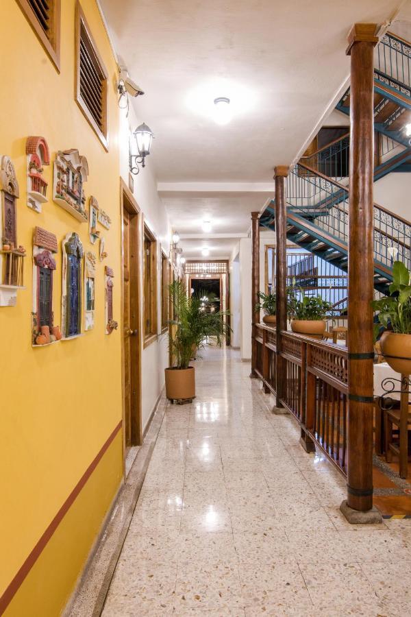 Hotel Valdivia Plaza Хардін Екстер'єр фото
